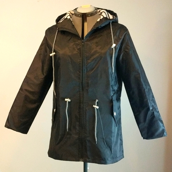 Probably-keeps-water-off jacket - Picture 1 of 5